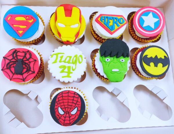 Super héros cupcakes